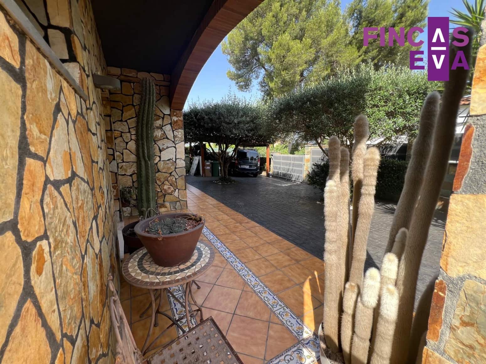 4 sypialnia Willa na sprzedaż w La Roca del Valles z garażem - 575 000 € (Ref: 10079104)