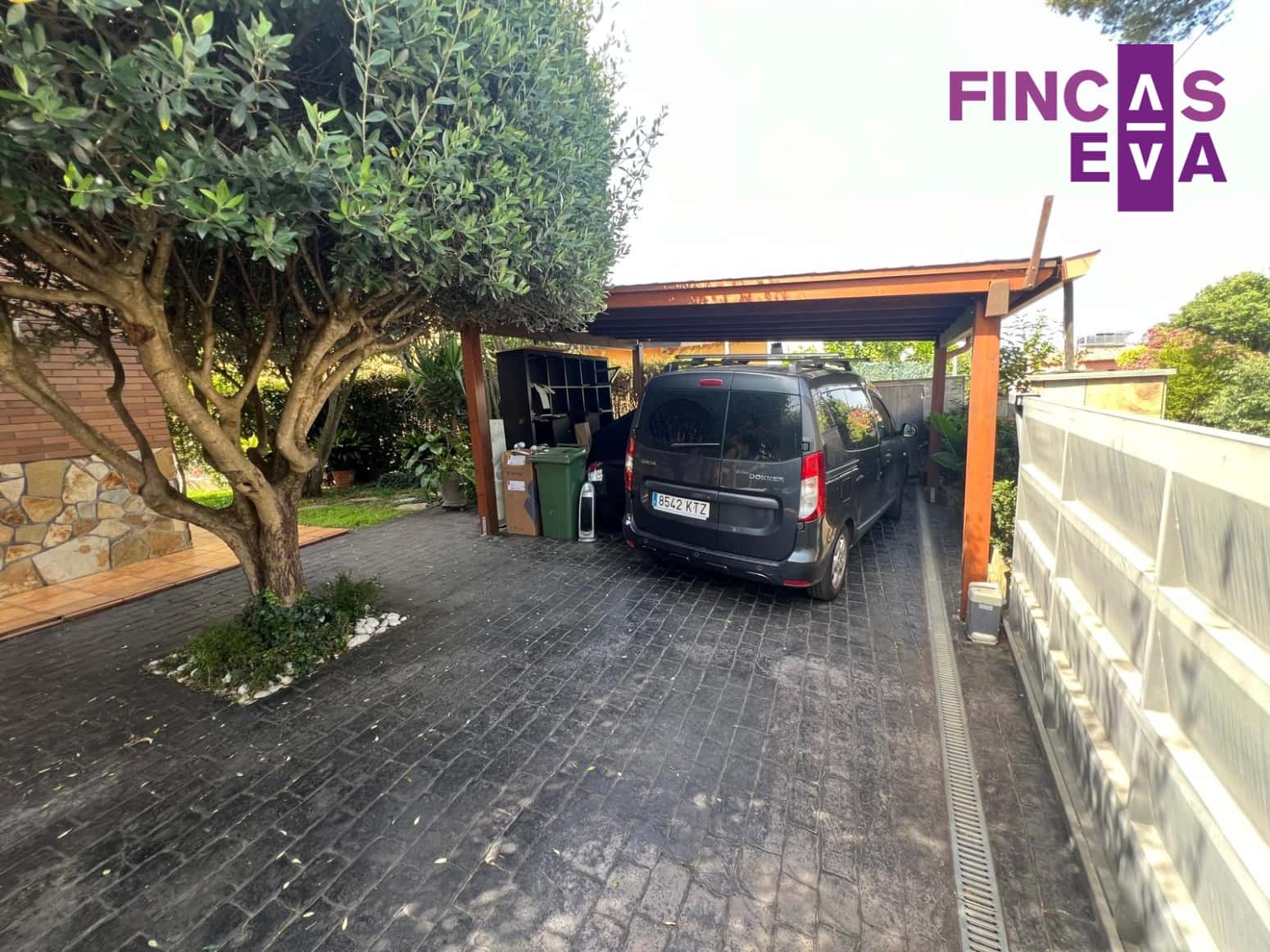 4 sypialnia Willa na sprzedaż w La Roca del Valles z garażem - 575 000 € (Ref: 10079104)
