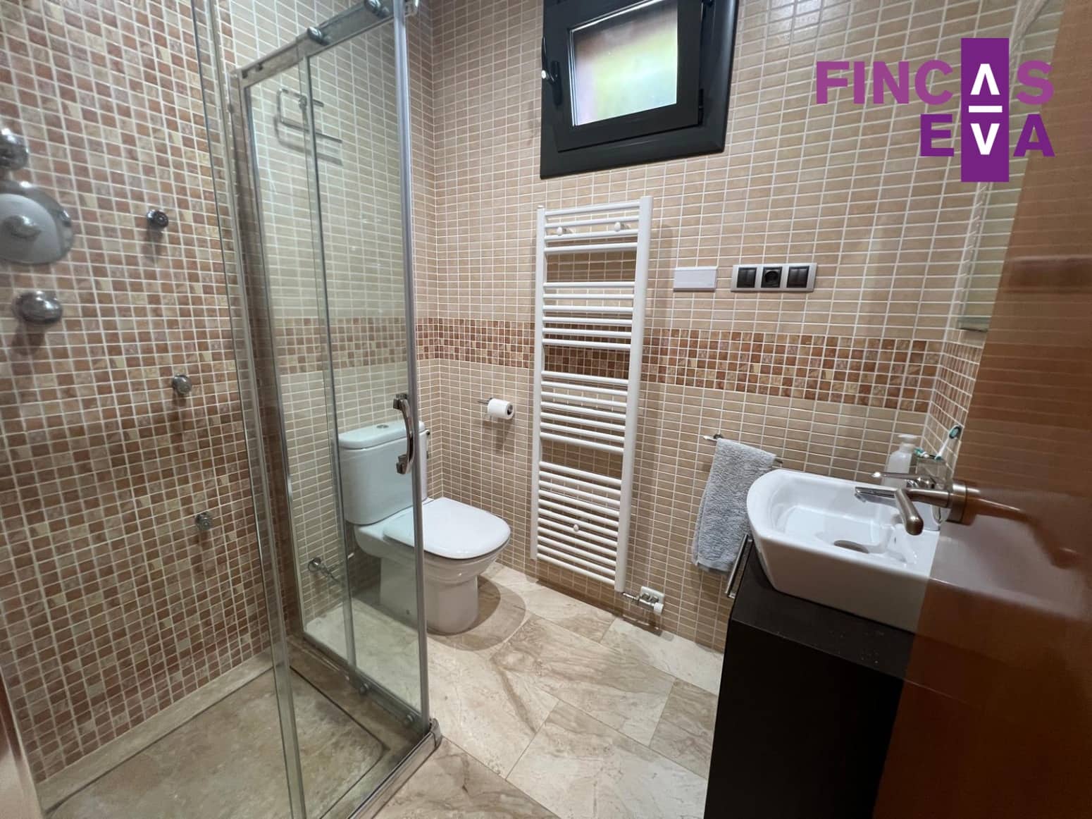 4 sypialnia Willa na sprzedaż w La Roca del Valles z garażem - 575 000 € (Ref: 10079104)