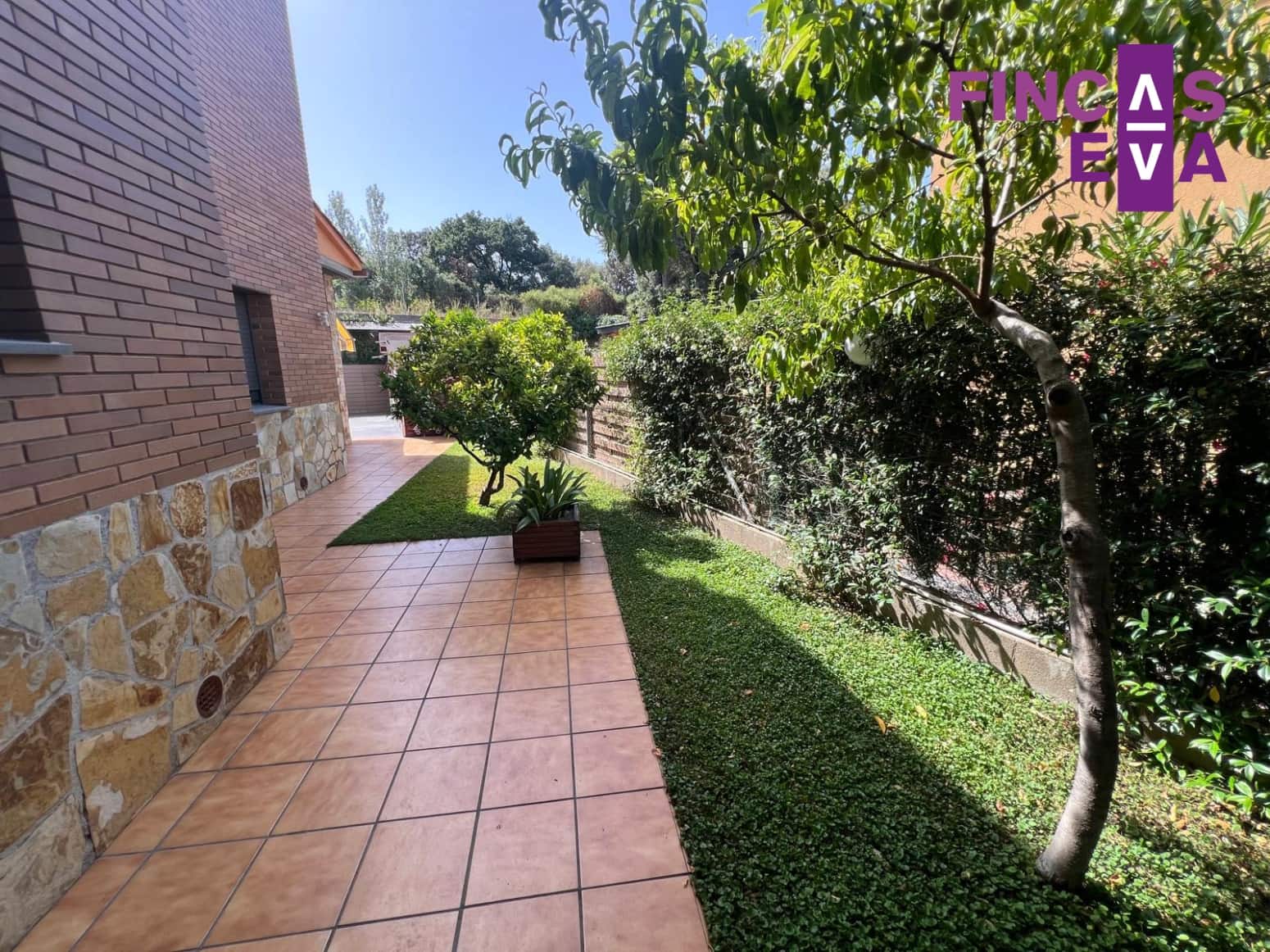 4 sypialnia Willa na sprzedaż w La Roca del Valles z garażem - 575 000 € (Ref: 10079104)