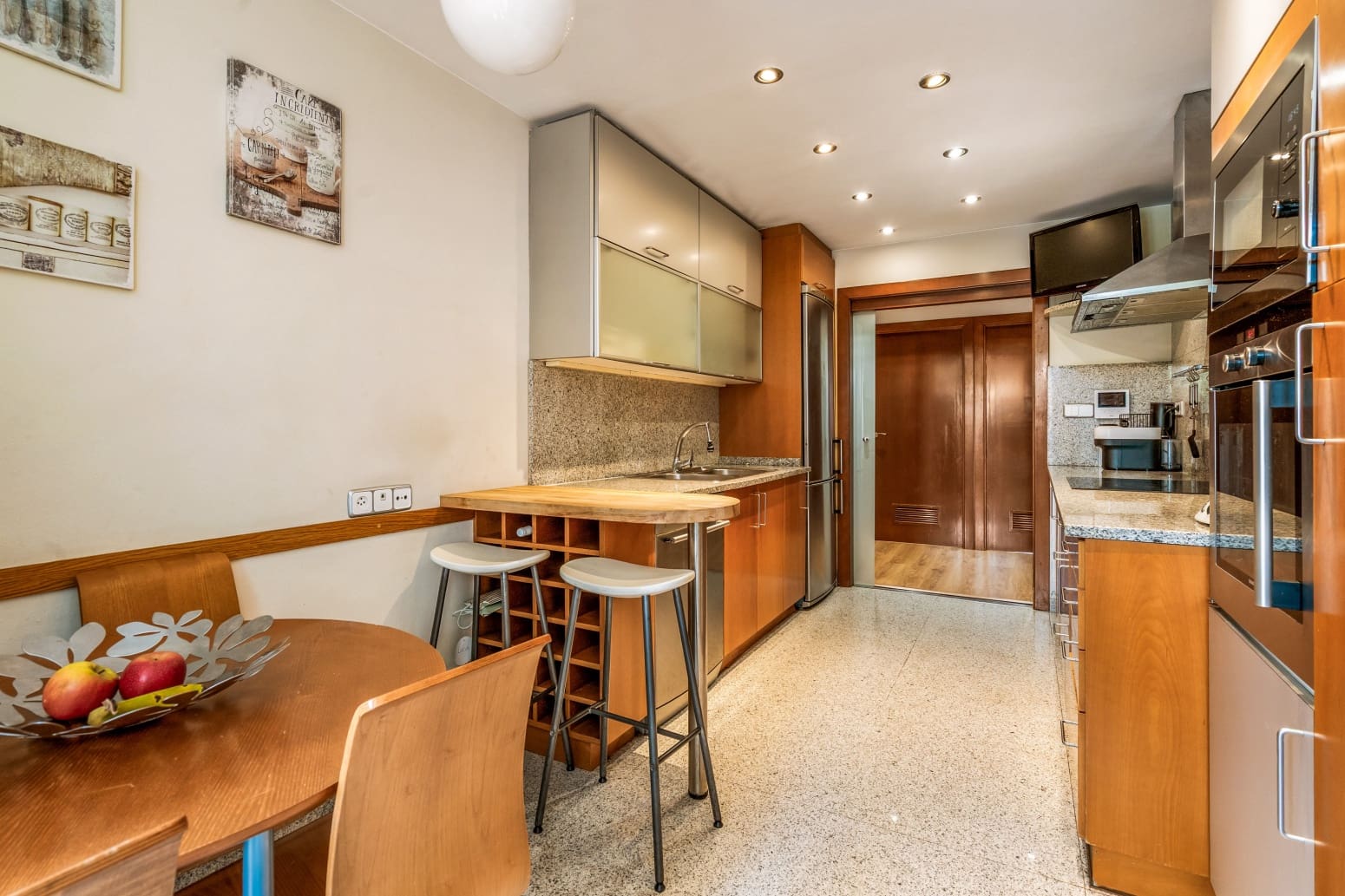 4 Zimmer Wohnung zu verkaufen in Barcelona Stadt mit Garage - 995.000 € (Ref: 10135171)