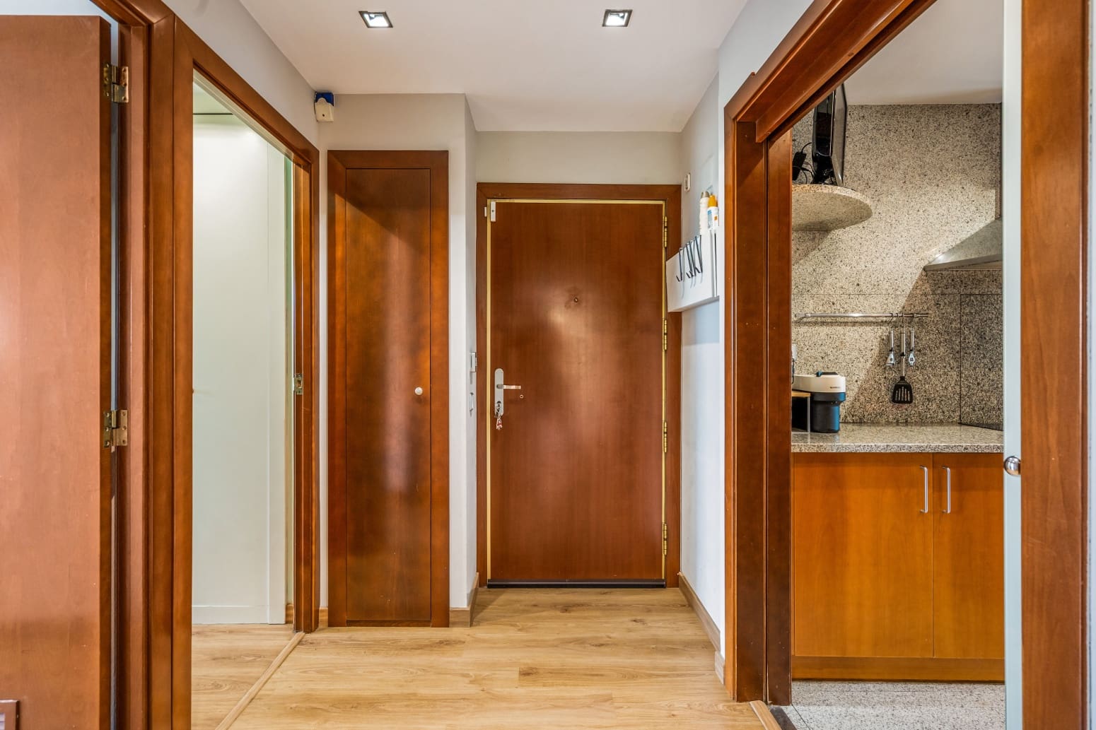 4 Zimmer Wohnung zu verkaufen in Barcelona Stadt mit Garage - 995.000 € (Ref: 10135171)