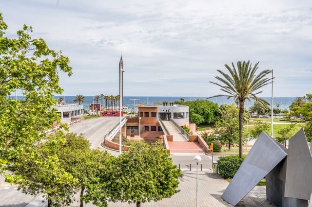 4 Zimmer Wohnung zu verkaufen in La Vila Olímpica del Poblenou, Barcelona Stadt mit Garage - 995.000 € (Ref: 10135171)