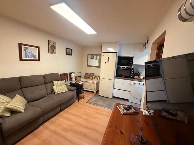 2 sovrum Lägenhet till salu i Verdun, Barcelona stad - 146 000 € (Ref: 10136352)