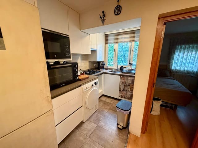 2 sovrum Lägenhet till salu i Verdun, Barcelona stad - 146 000 € (Ref: 10136352)