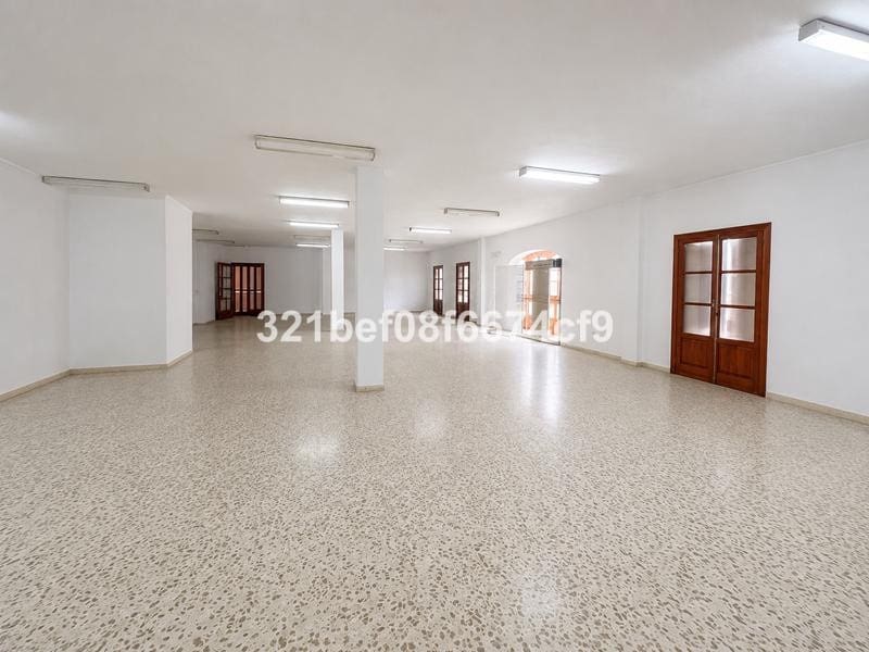 Local Comercial en Estepona en venta - 1.690.000 € (Ref: 10140227)