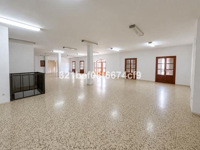 Local Comercial en Centro, Estepona en venta - 1.690.000 € (Ref: 10140227)