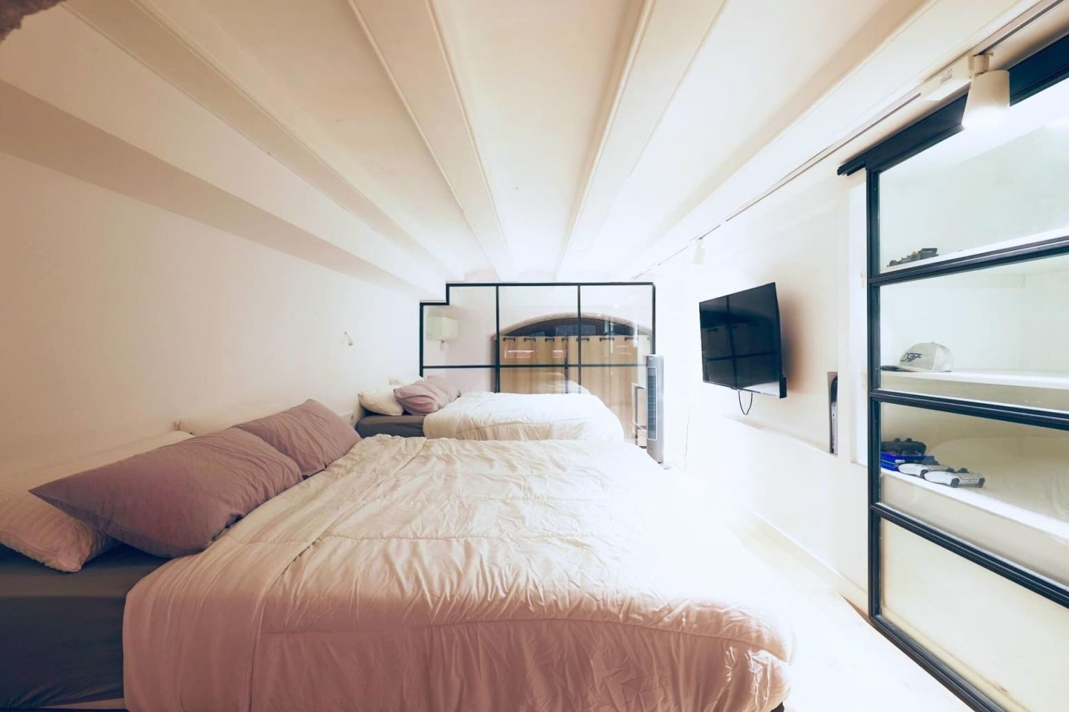 2 slaapkamer Flat te koop in Barcelona stad - € 330.000 (Ref: 10141375)