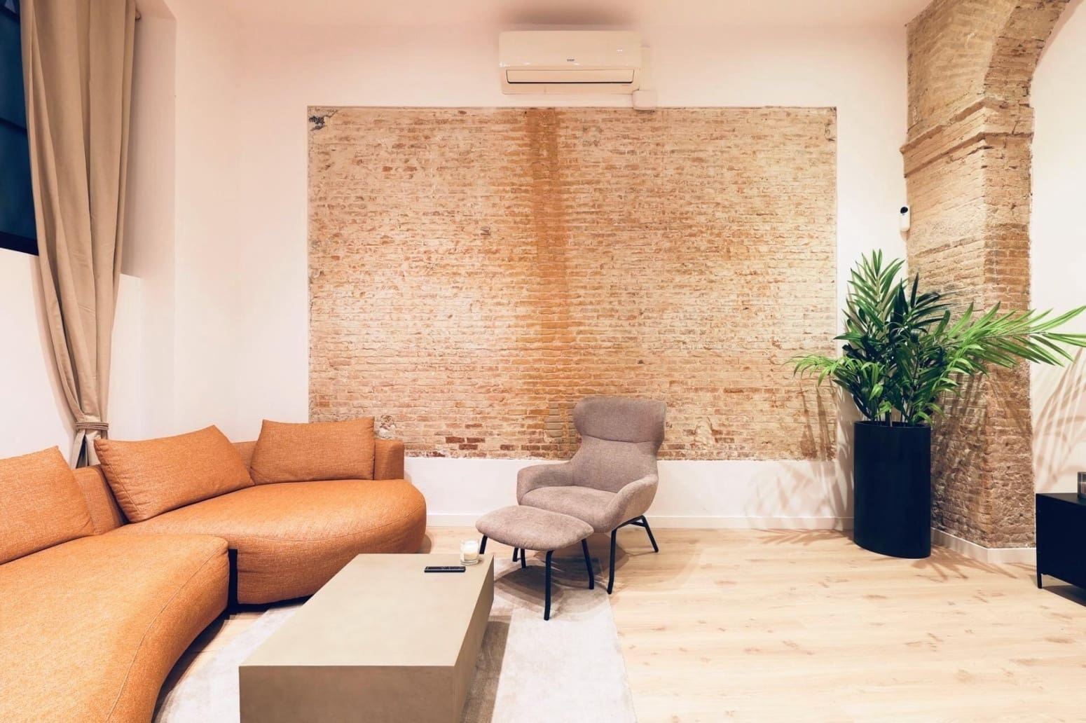 2 slaapkamer Flat te koop in Barcelona stad - € 330.000 (Ref: 10141375)