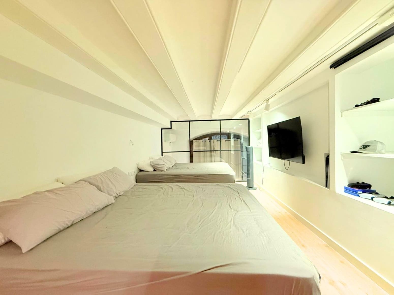 2 slaapkamer Flat te koop in Barcelona stad - € 330.000 (Ref: 10141375)