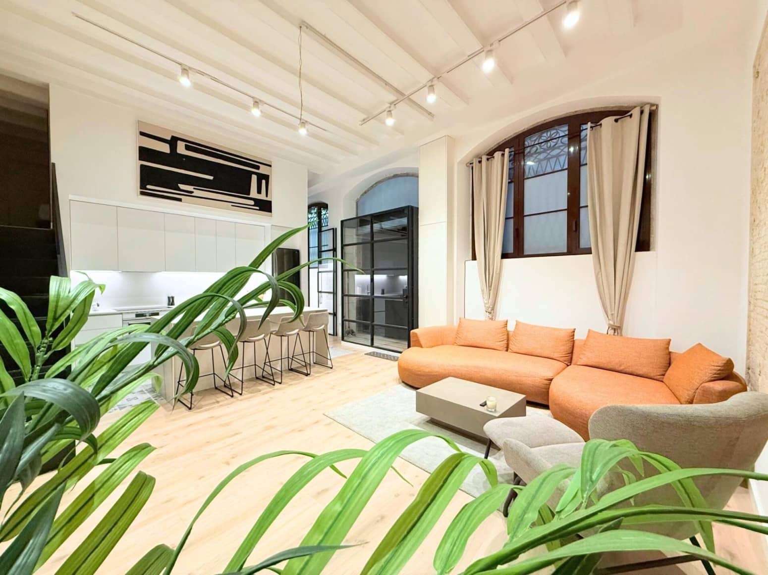 2 slaapkamer Flat te koop in Barcelona stad - € 330.000 (Ref: 10141375)