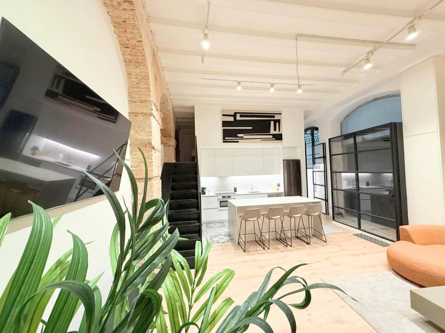 2 slaapkamer Flat te koop in Barcelona stad - € 330.000 (Ref: 10141375)