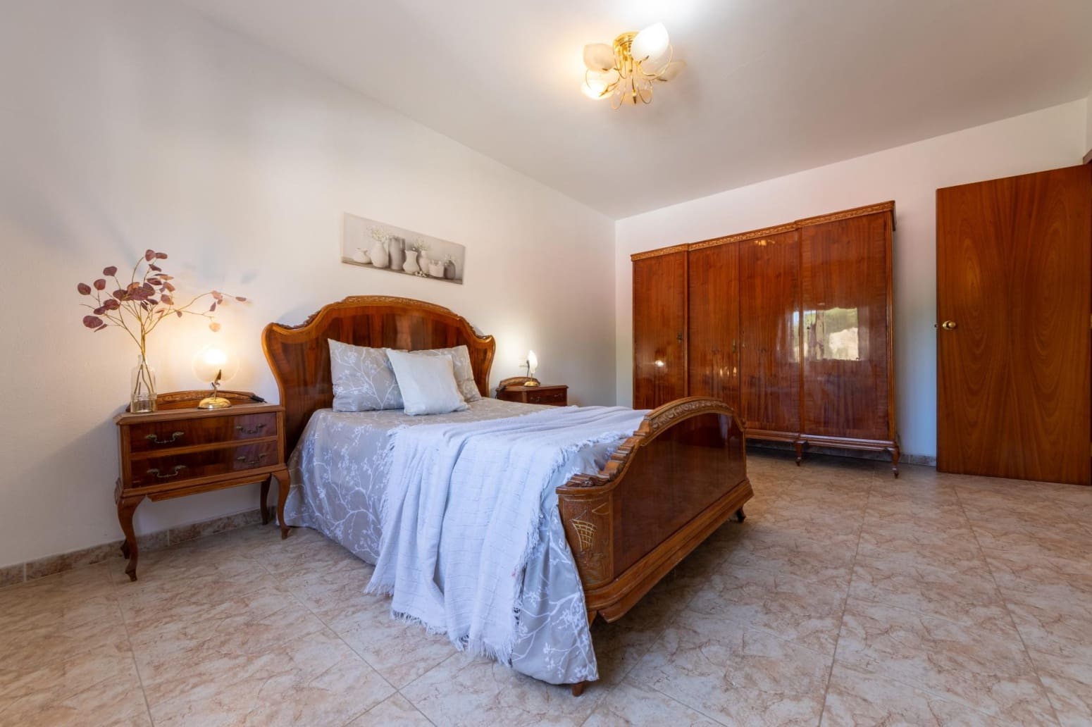 4 soverom Villa til salgs i Tarragona by med svømmebasseng garasje - € 569 000 (Ref: 10145235)