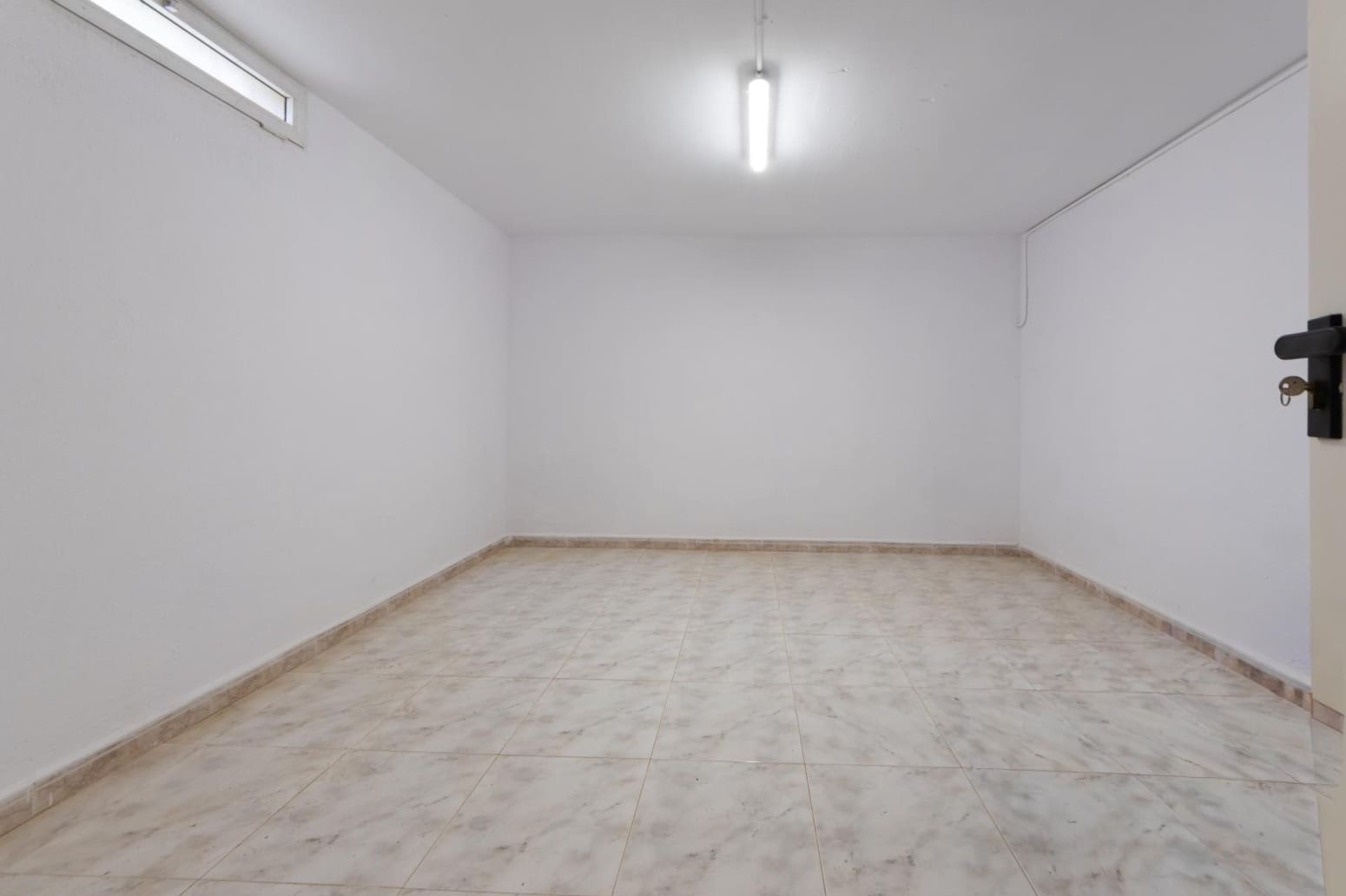 4 soverom Villa til salgs i Tarragona by med svømmebasseng garasje - € 569 000 (Ref: 10145235)