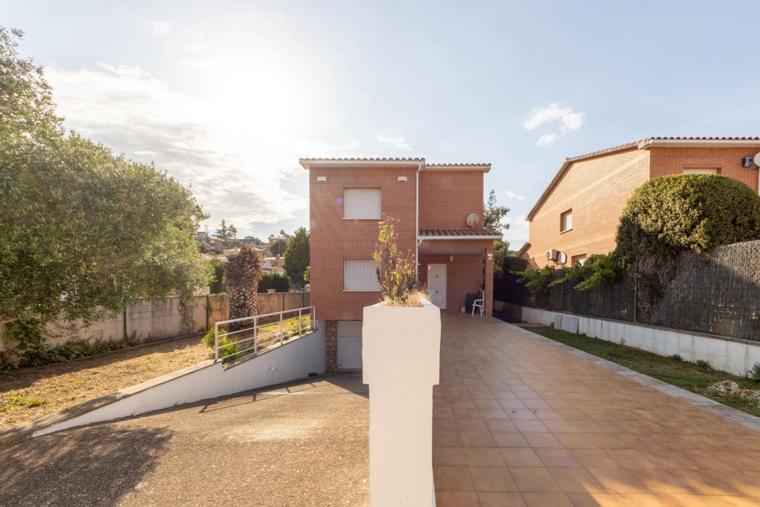 4 soverom Villa til salgs i Tarragona by med svømmebasseng garasje - € 569 000 (Ref: 10145235)