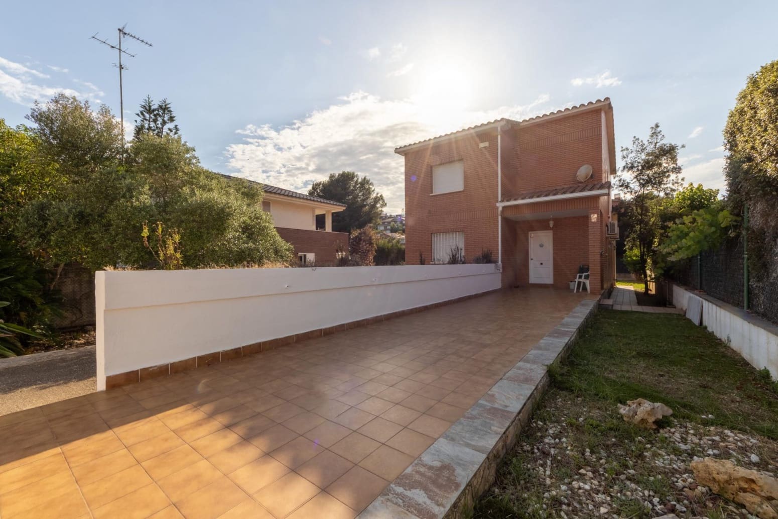 4 soverom Villa til salgs i Tarragona by med svømmebasseng garasje - € 569 000 (Ref: 10145235)