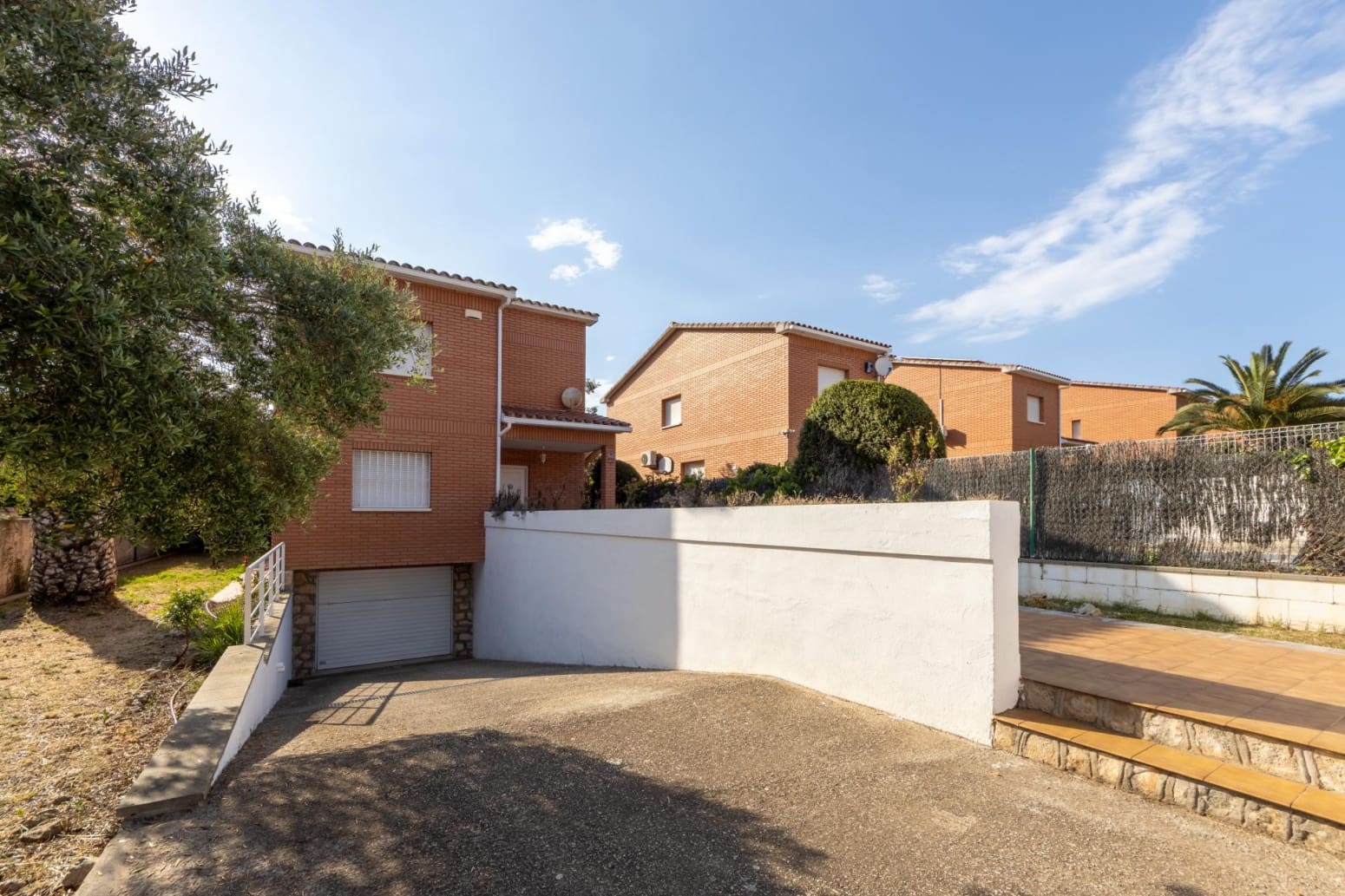 4 soverom Villa til salgs i Tarragona by med svømmebasseng garasje - € 569 000 (Ref: 10145235)