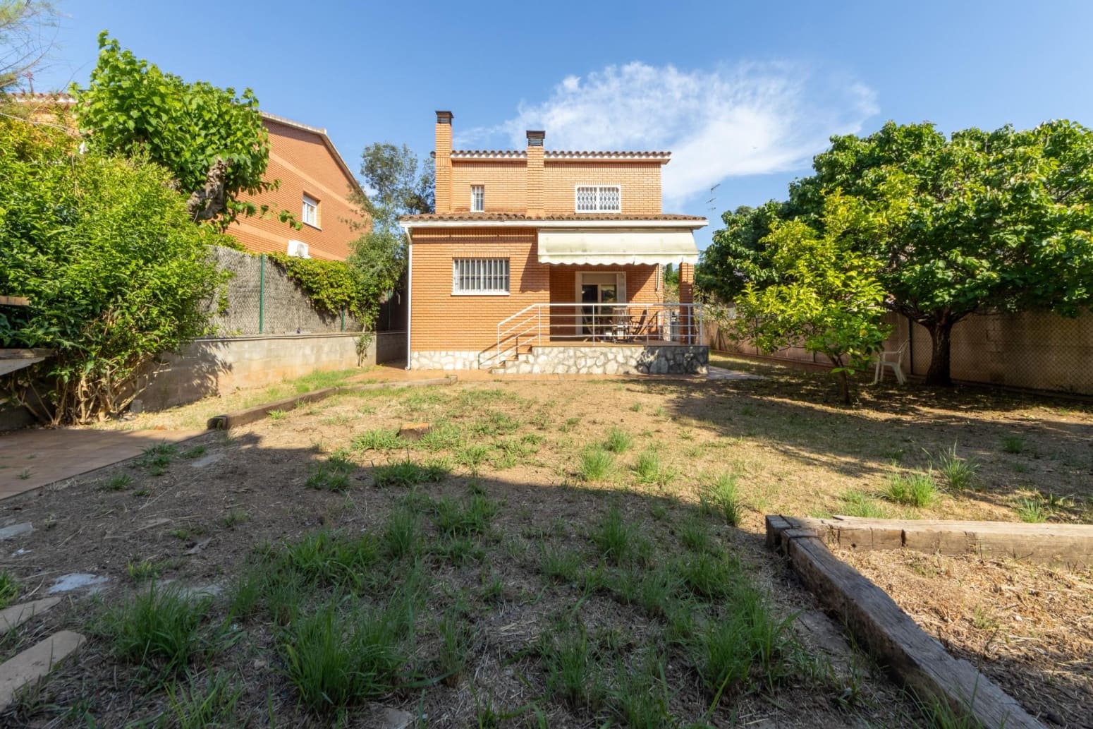 4 soverom Villa til salgs i Tarragona by med svømmebasseng garasje - € 569 000 (Ref: 10145235)