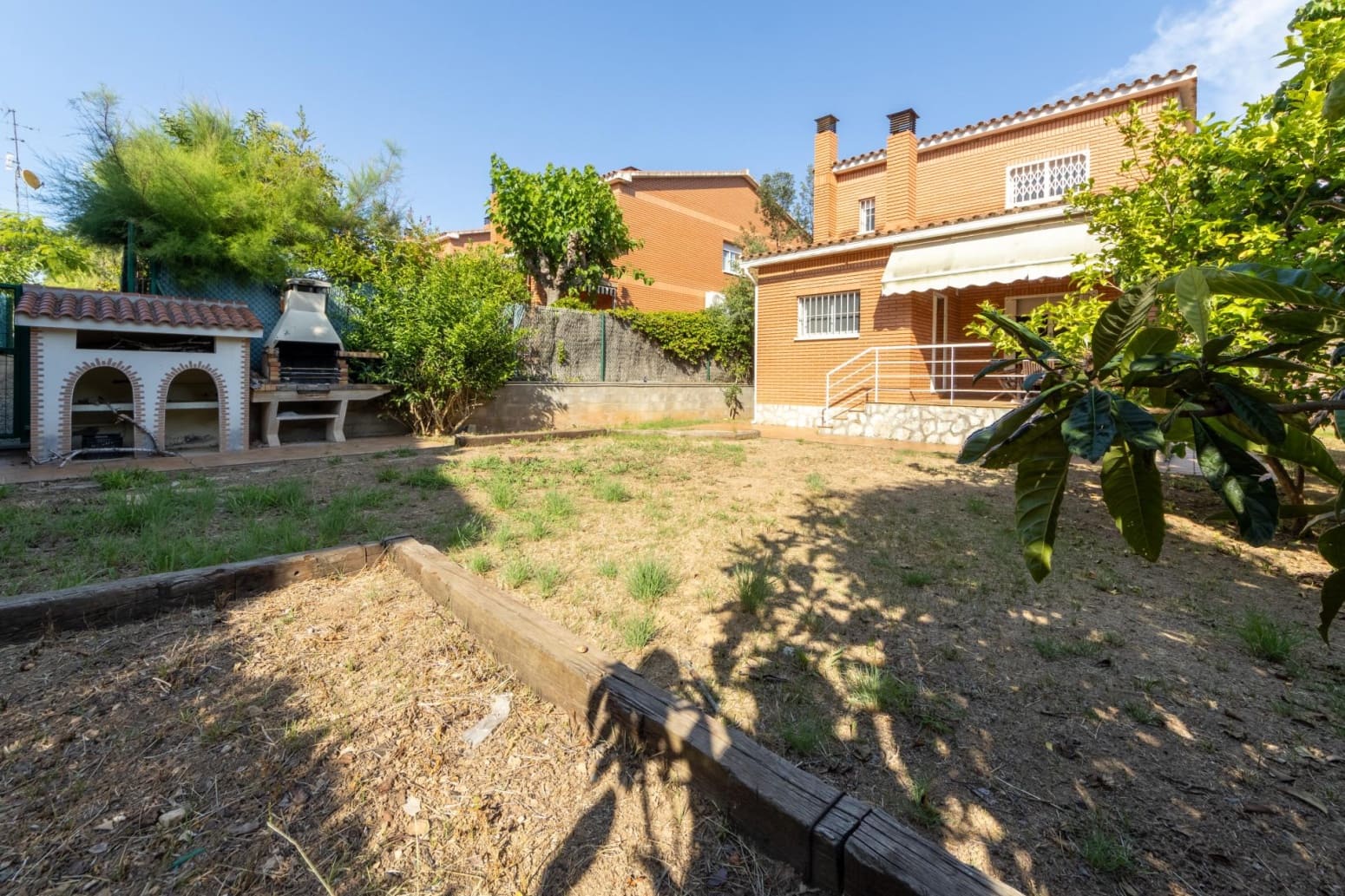 4 soverom Villa til salgs i Tarragona by med svømmebasseng garasje - € 569 000 (Ref: 10145235)