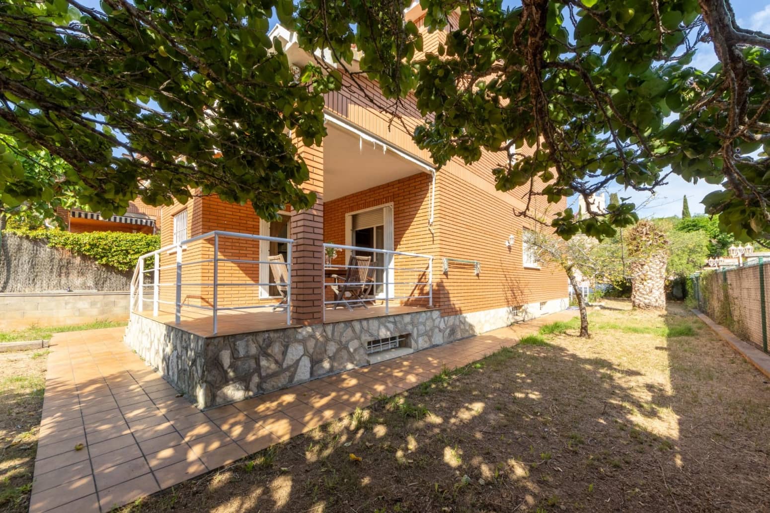 4 soverom Villa til salgs i Tarragona by med svømmebasseng garasje - € 569 000 (Ref: 10145235)