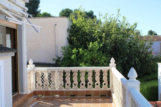 3 soveværelse Villa til salg i Salou med swimmingpool garage - € 378.000 (Ref: 10160653)