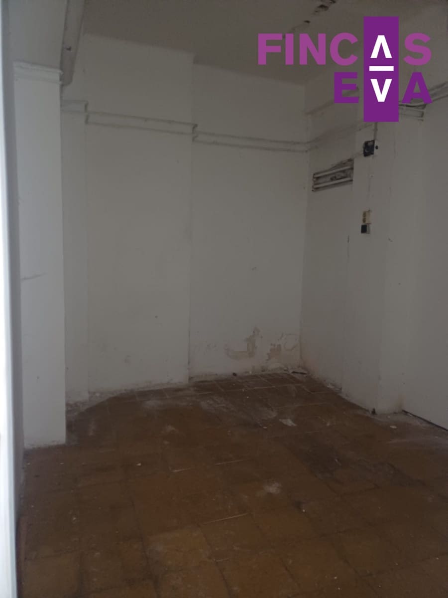 Kommersiell til salgs i Barcelona by - € 94 000 (Ref: 10163778)