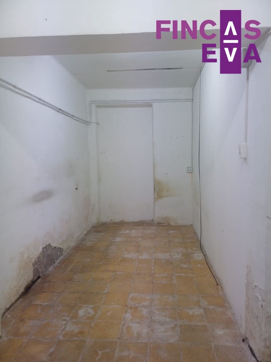 Kommersiell til salgs i Barcelona by - € 94 000 (Ref: 10163778)