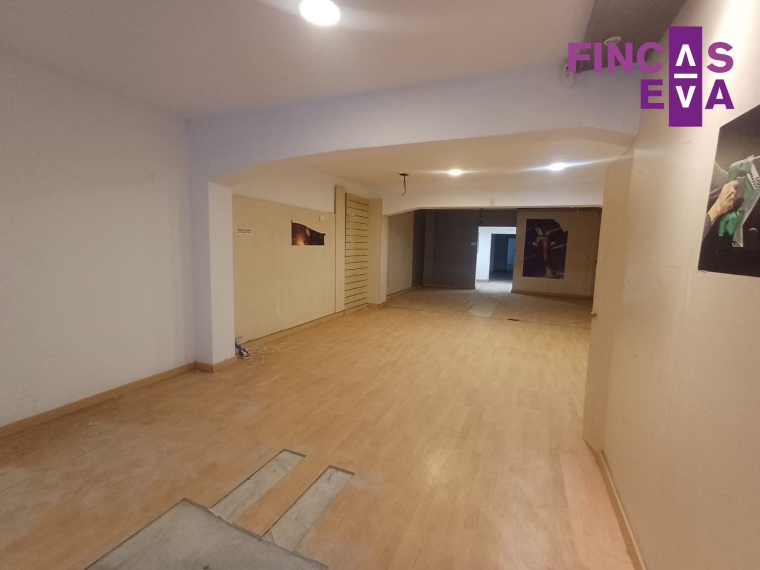 Kommersiell til salgs i Barcelona by - € 84 000 (Ref: 10163779)