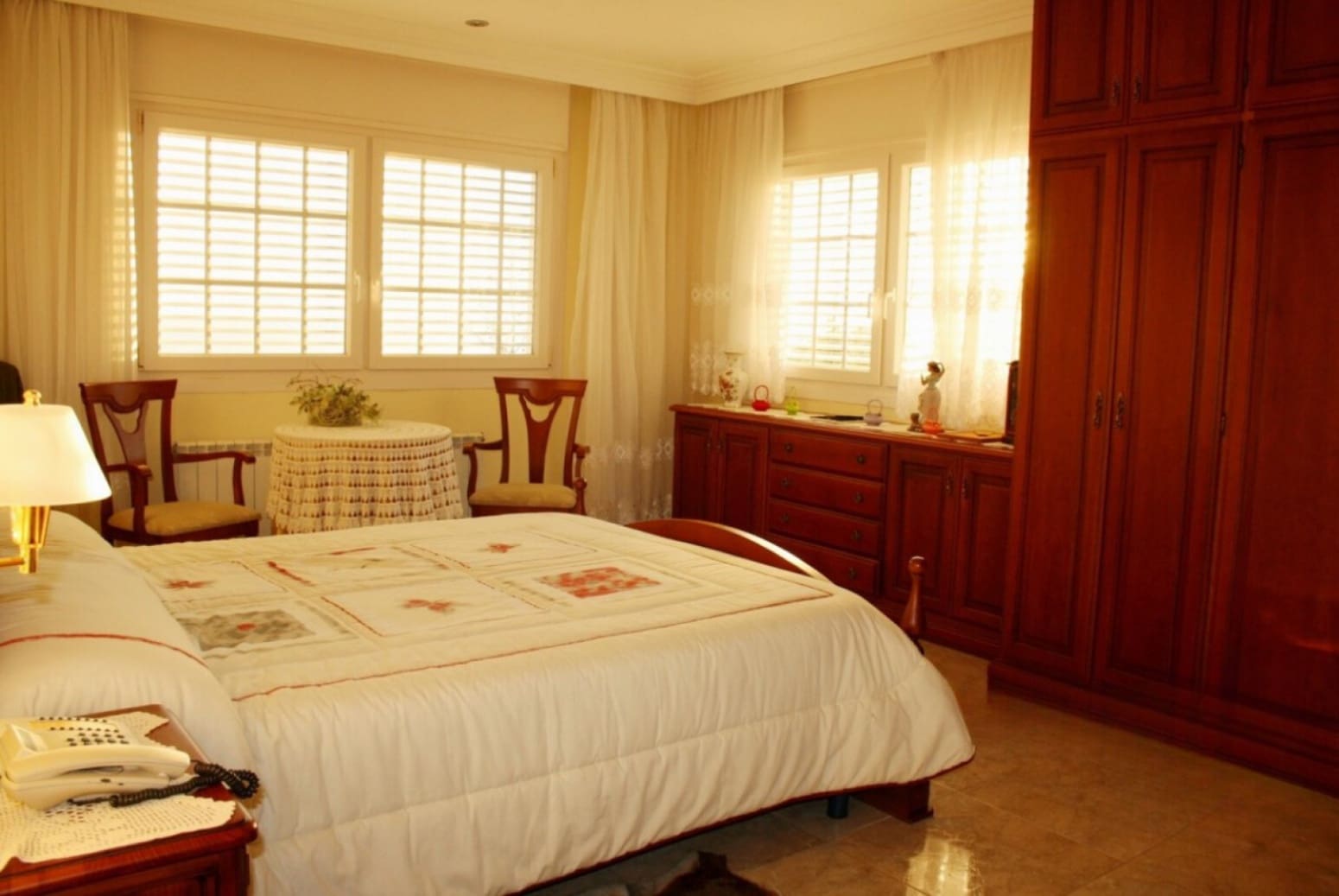 5 bedroom Villa for sale in Premia de Dalt - € 1,500,000 (Ref: 7496680)