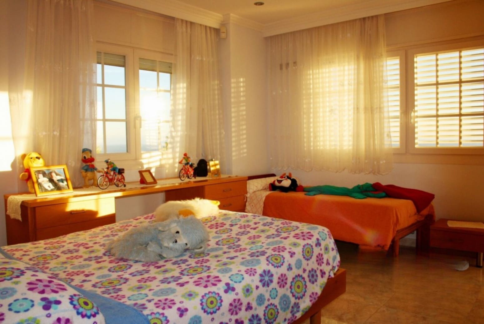 5 bedroom Villa for sale in Premia de Dalt - € 1,500,000 (Ref: 7496680)