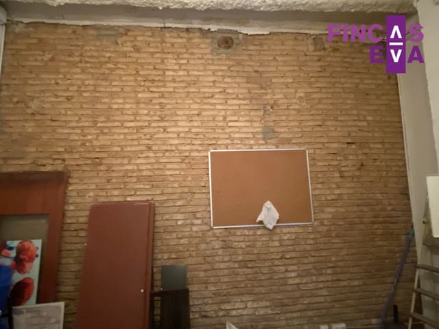 Kommersiell till salu i El Barri Gòtic, Barcelona stad - 229 000 € (Ref: 8053559)