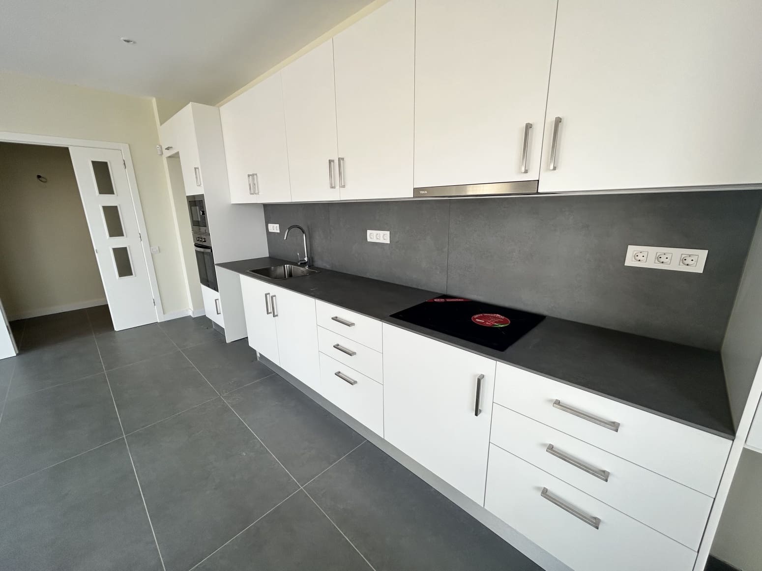 3 soveværelse Villa til salg i Barcelona by med garage - € 910.000 (Ref: 8053566)