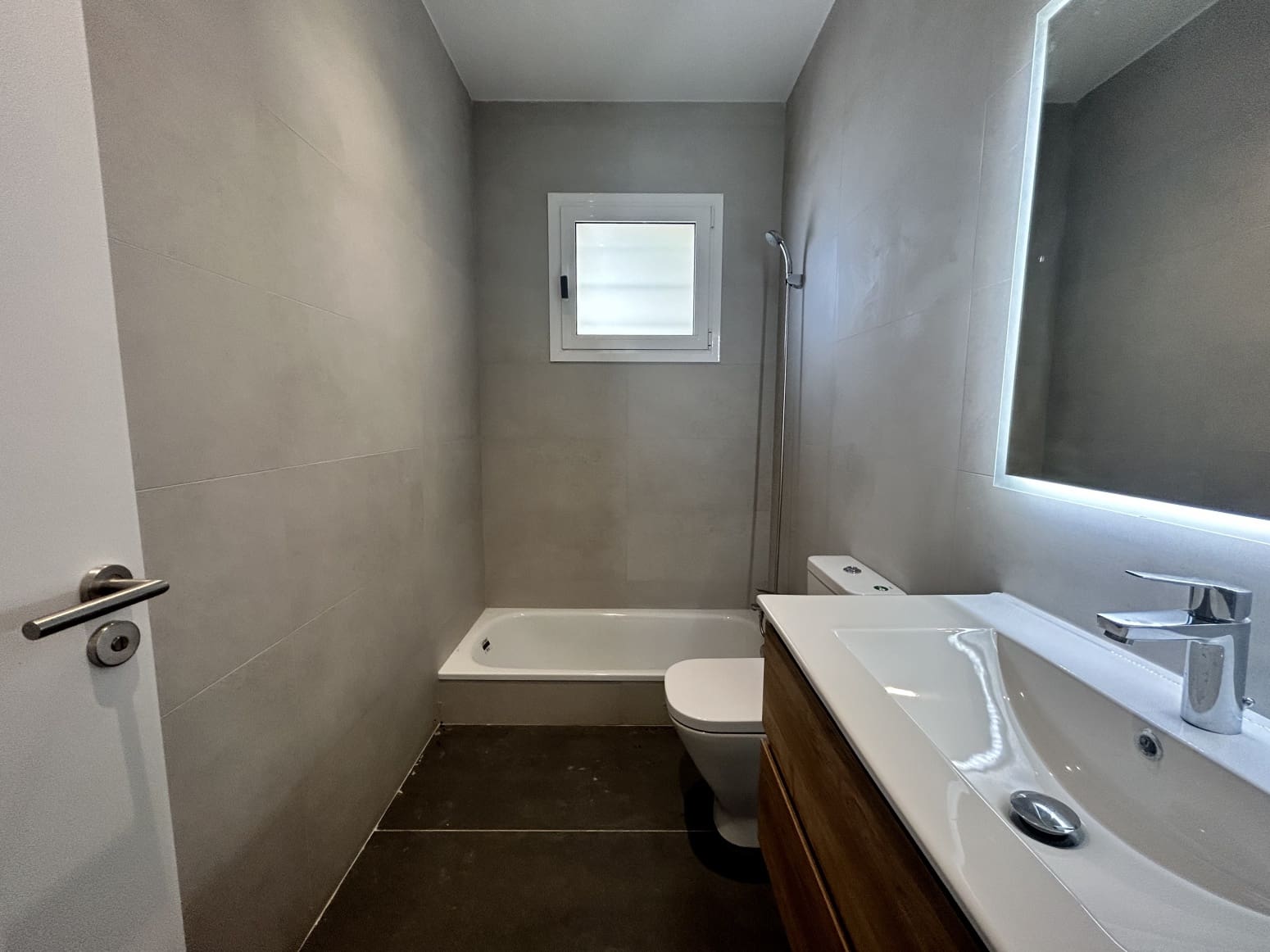 3 soveværelse Villa til salg i Barcelona by med garage - € 910.000 (Ref: 8053566)