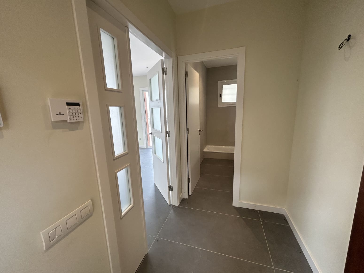 3 soveværelse Villa til salg i Barcelona by med garage - € 910.000 (Ref: 8053566)