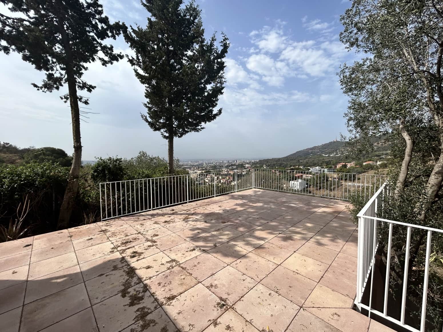 3 soveværelse Villa til salg i Barcelona by med garage - € 910.000 (Ref: 8053566)