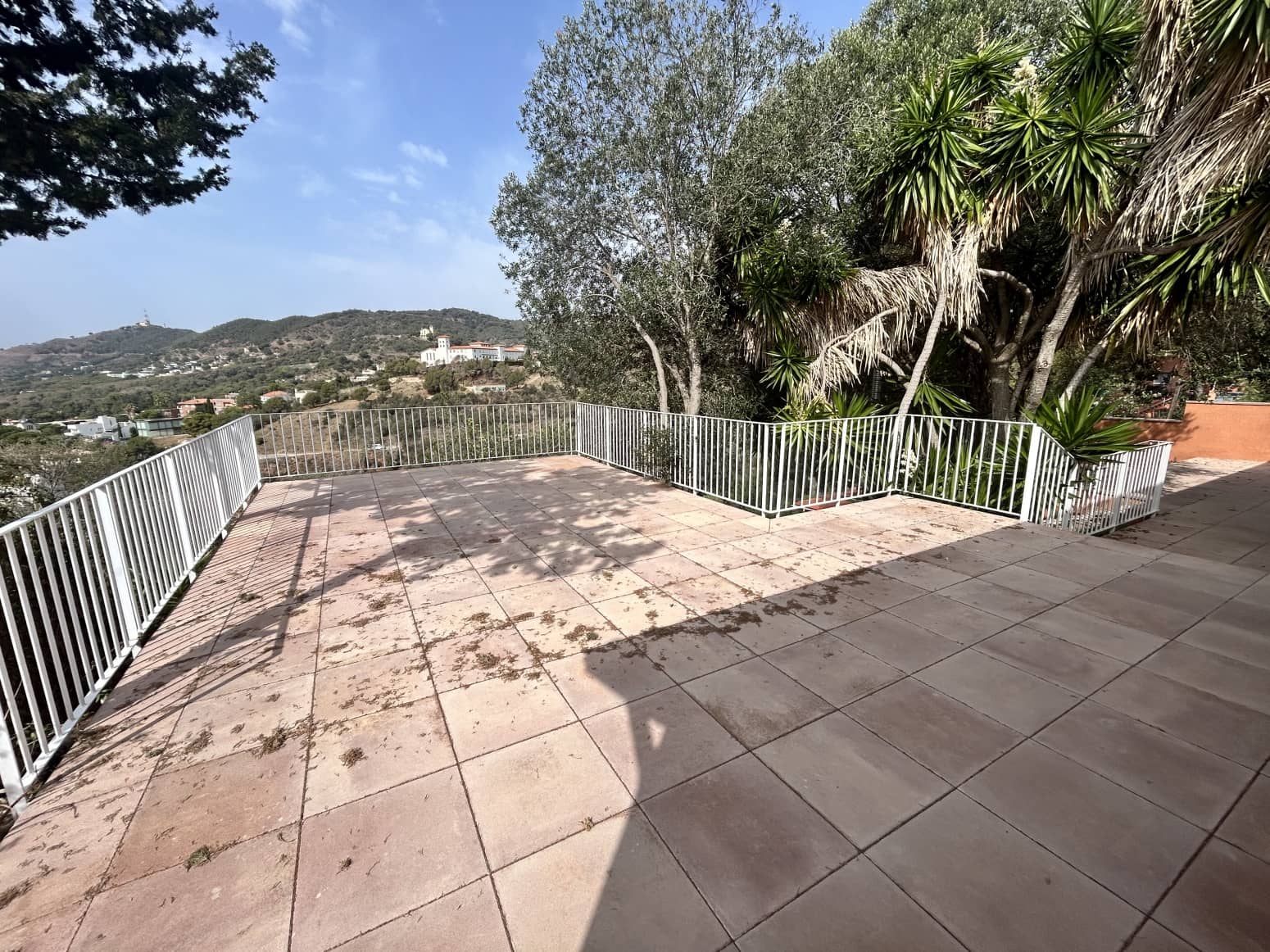 3 soveværelse Villa til salg i Barcelona by med garage - € 910.000 (Ref: 8053566)