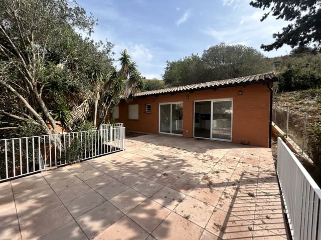 3 bedroom Villa for sale in Sarrià, Barcelona city with garage - € 910,000 (Ref: 8053566)