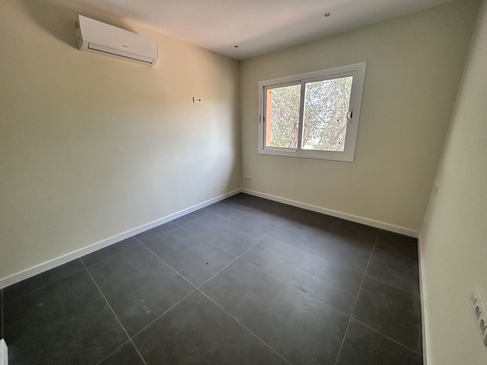 3 soveværelse Villa til salg i Barcelona by med garage - € 910.000 (Ref: 8053566)