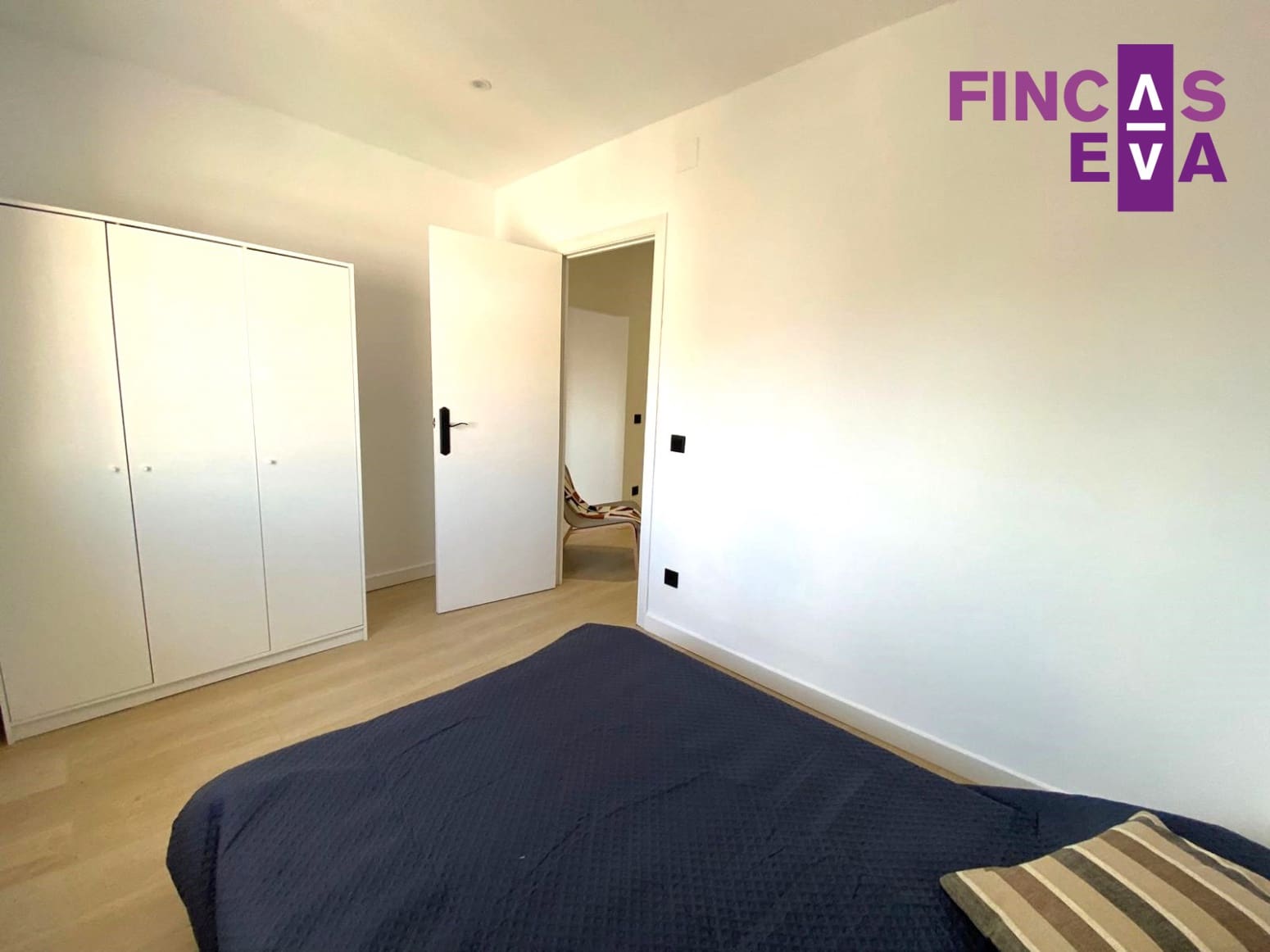 2 bedroom Flat for sale in Barcelona city - € 272,000 (Ref: 8416589)
