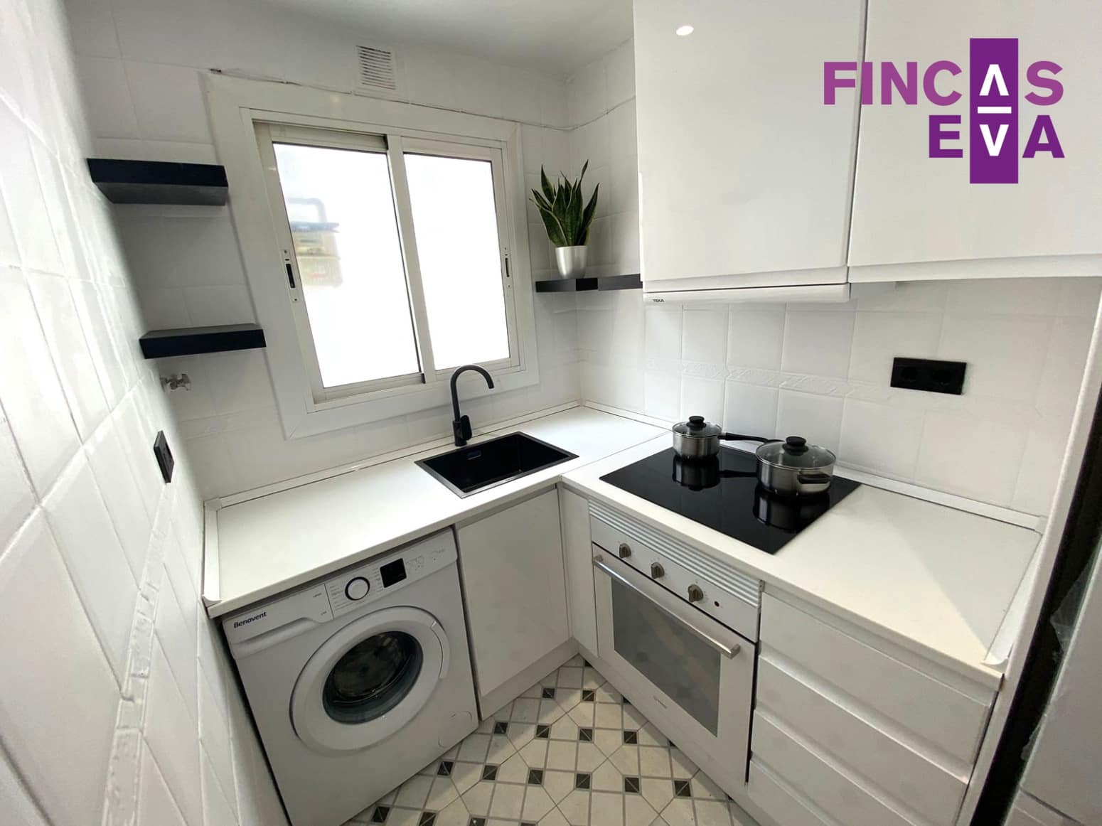 2 bedroom Flat for sale in Barcelona city - € 272,000 (Ref: 8416589)