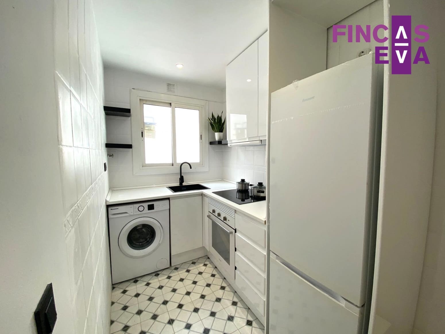 2 bedroom Flat for sale in Barcelona city - € 272,000 (Ref: 8416589)