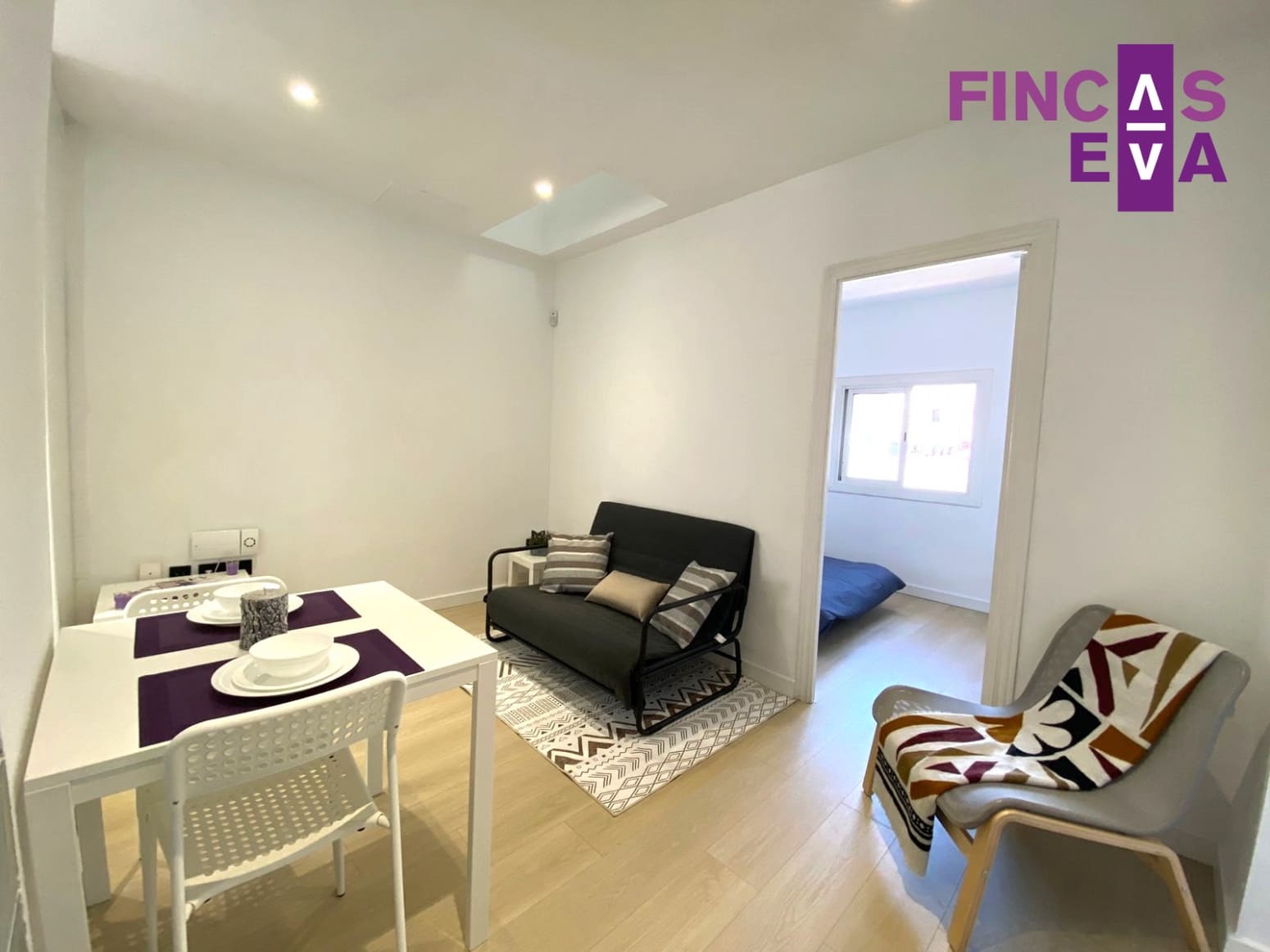2 bedroom Flat for sale in Barcelona city - € 272,000 (Ref: 8416589)