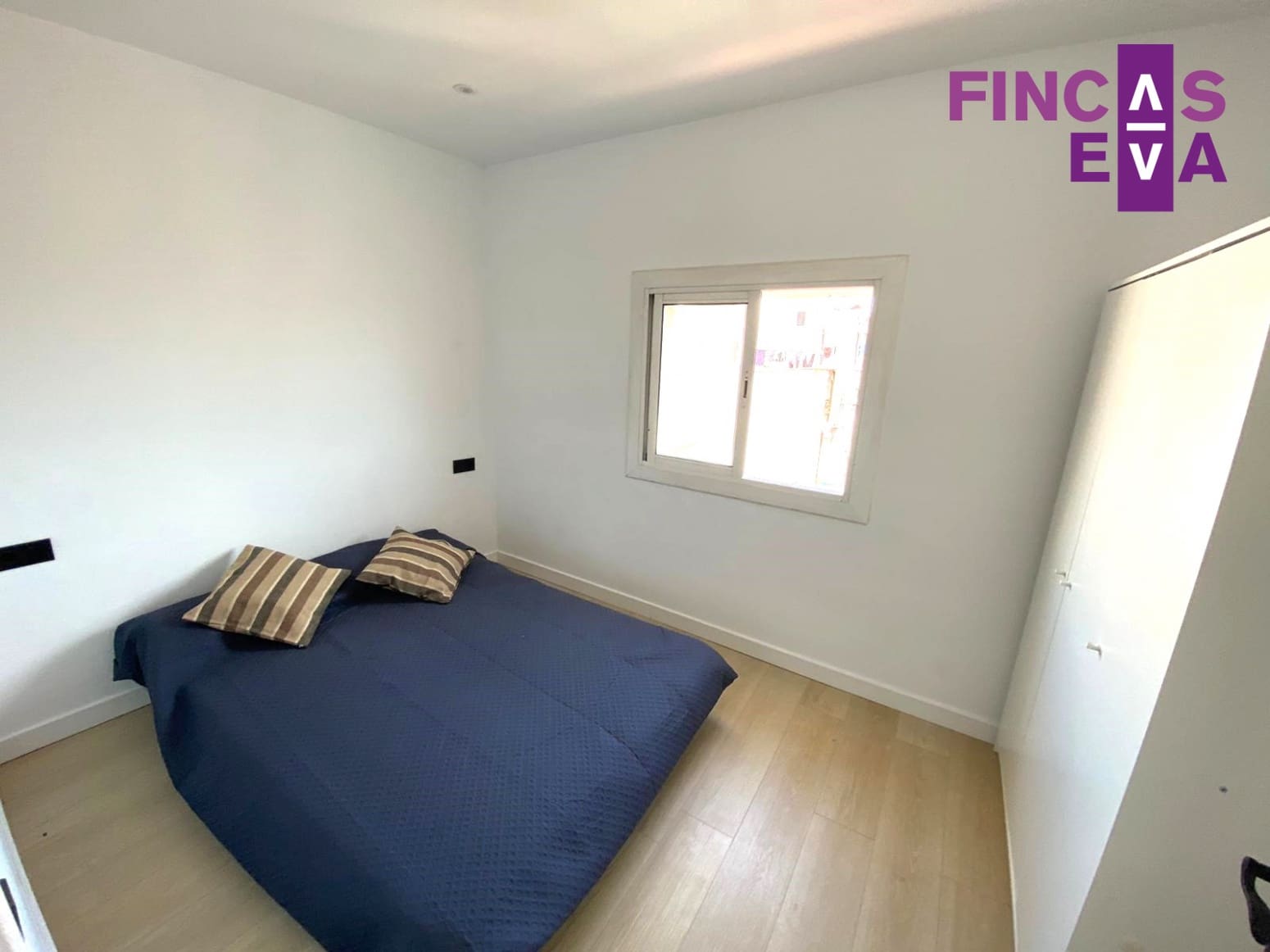 2 bedroom Flat for sale in Barcelona city - € 272,000 (Ref: 8416589)
