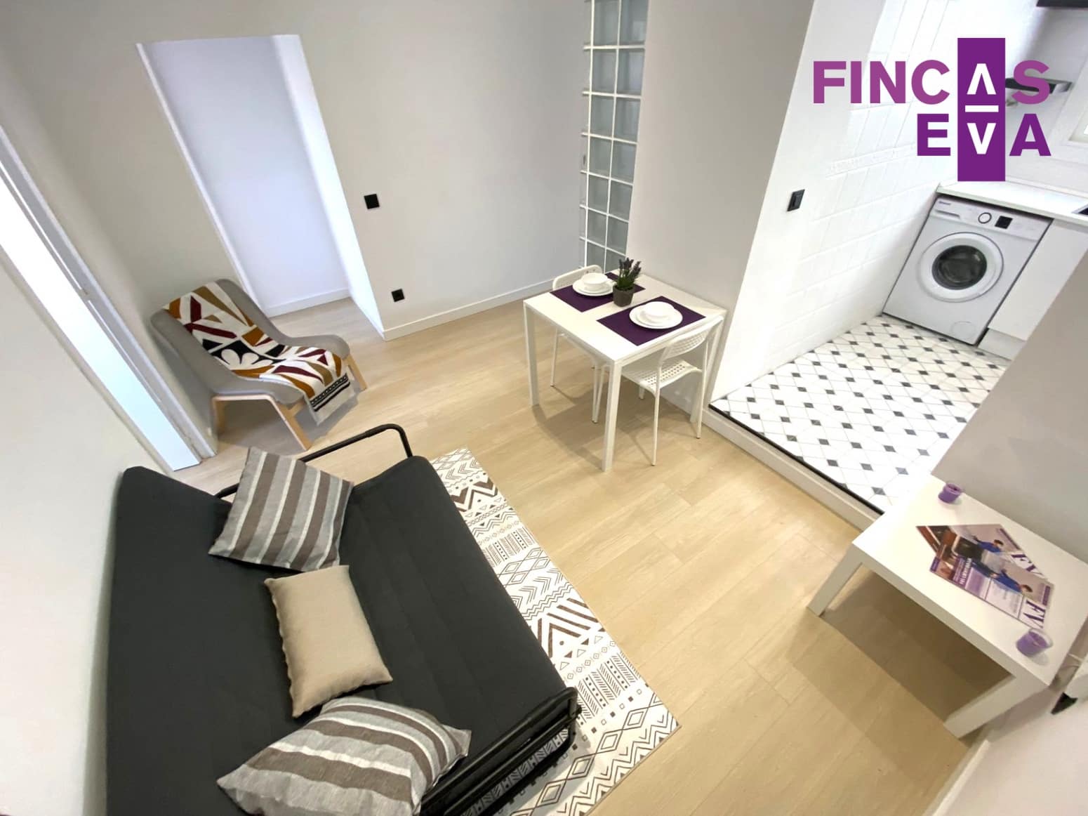 2 bedroom Flat for sale in Barcelona city - € 272,000 (Ref: 8416589)