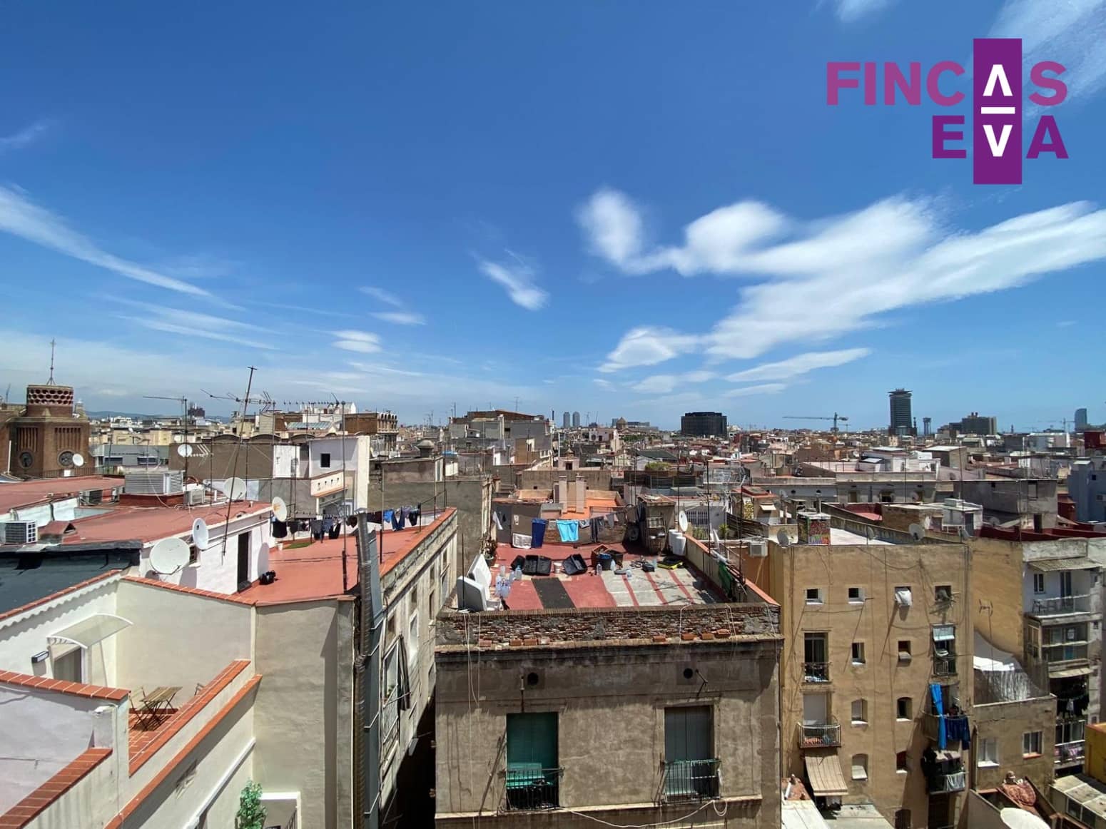 2 bedroom Flat for sale in Barcelona city - € 272,000 (Ref: 8416589)