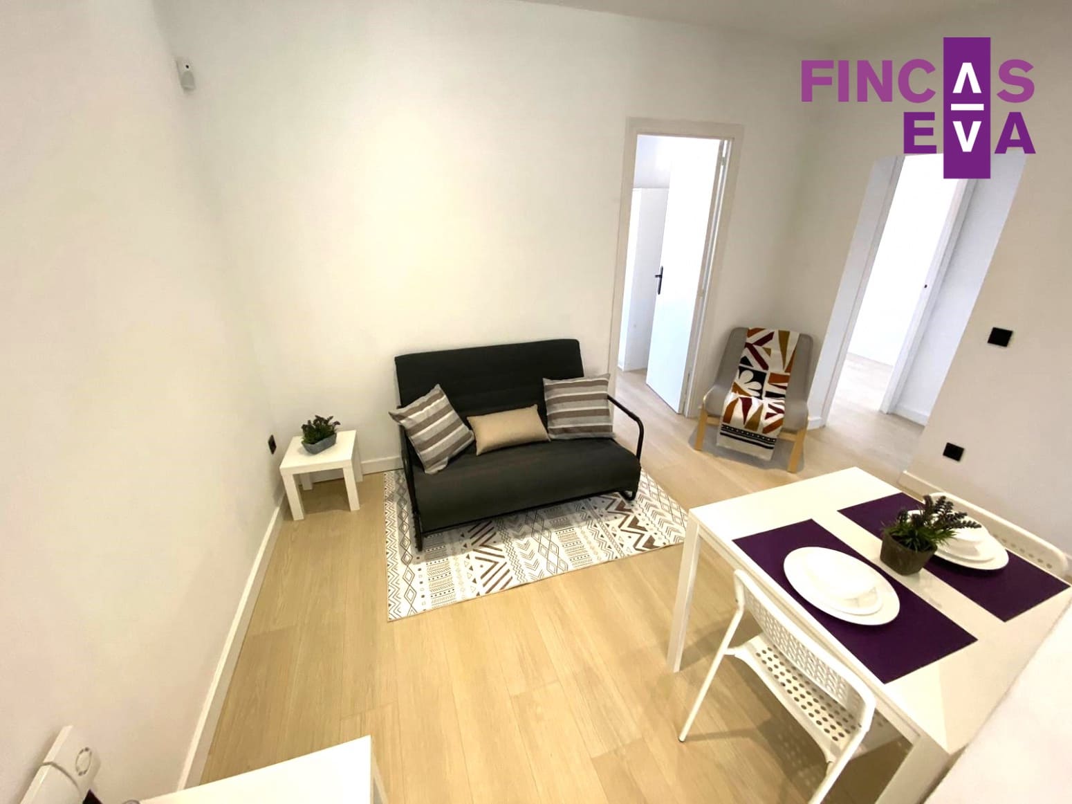 2 bedroom Flat for sale in Barcelona city - € 272,000 (Ref: 8416589)