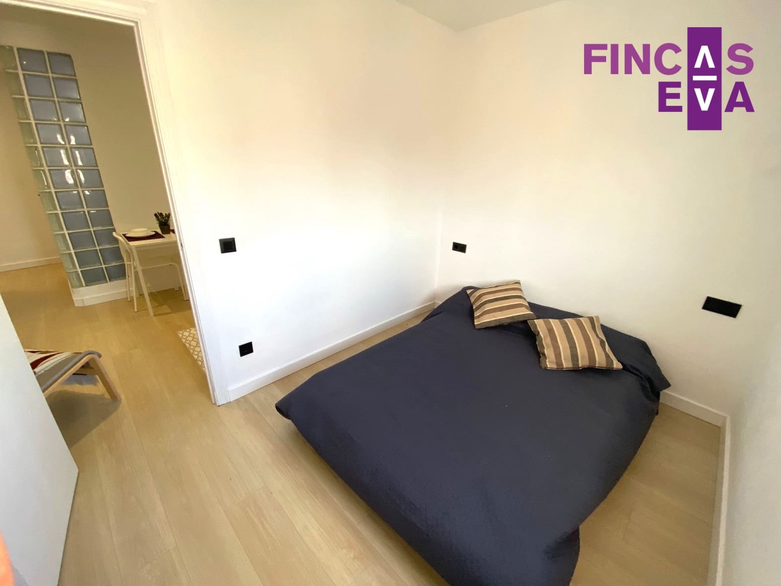 2 bedroom Flat for sale in Barcelona city - € 272,000 (Ref: 8416589)