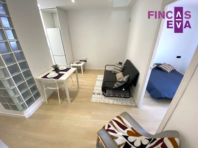 Piso de 2 habitaciones en El Raval, Barcelona ciudad en venta - 239.000 € (Ref: 8416589)