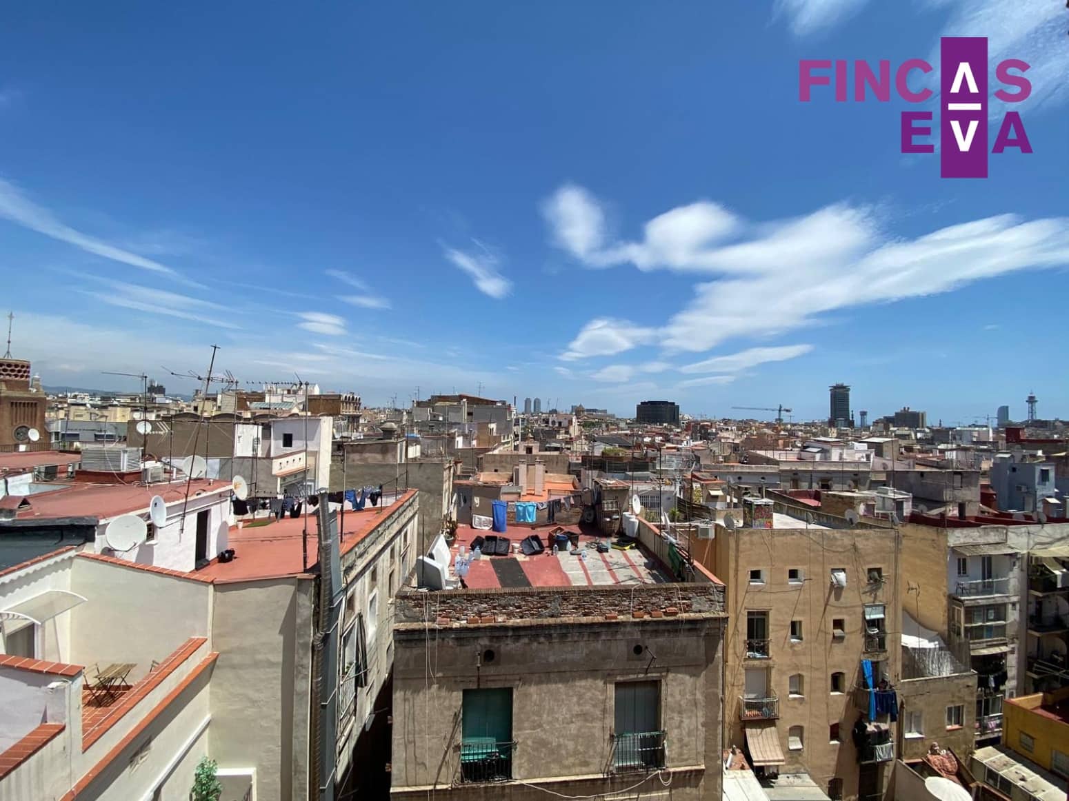 2 bedroom Flat for sale in Barcelona city - € 272,000 (Ref: 8416589)