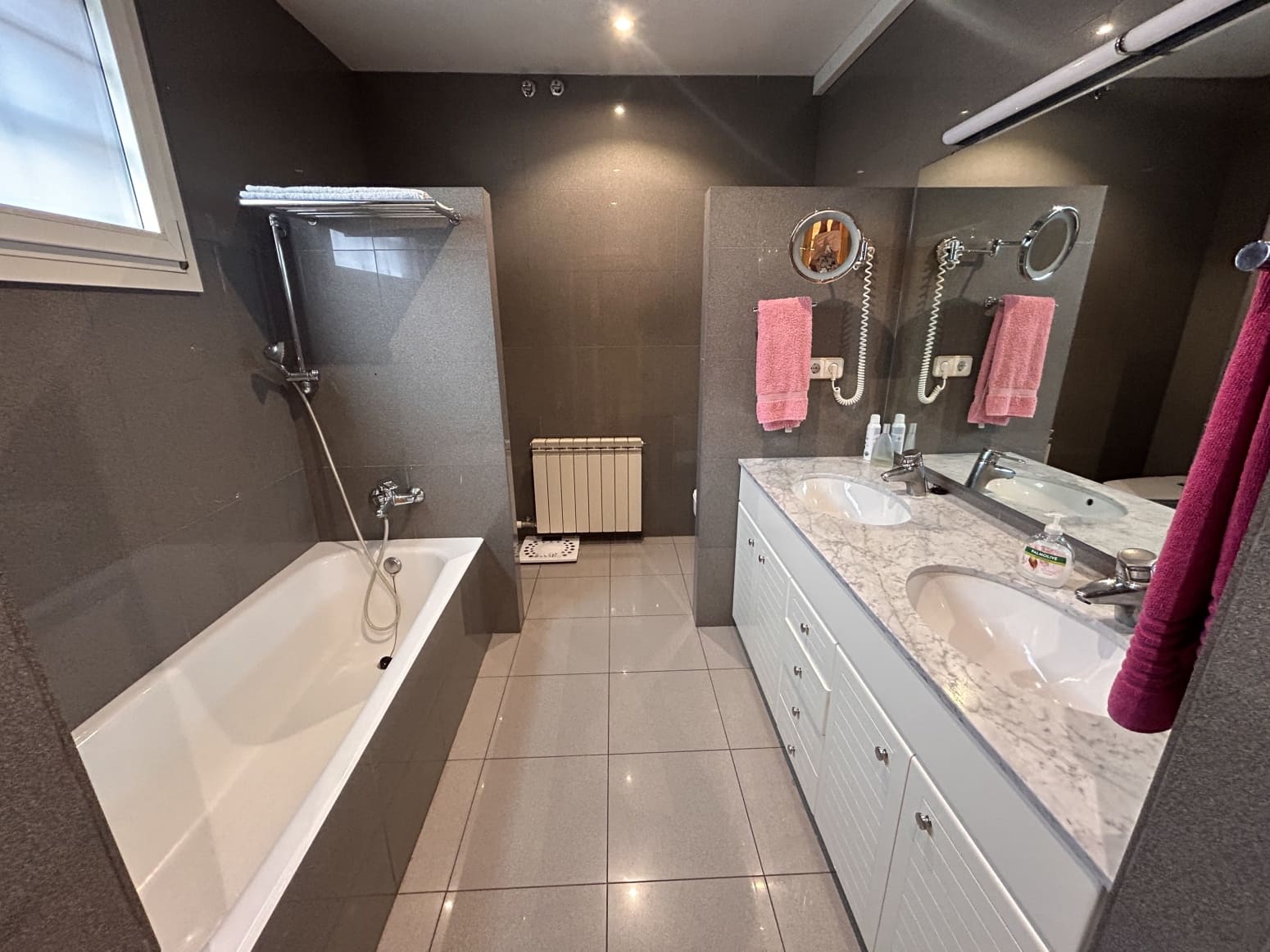 4 soveværelse Villa til salg i Almoster med swimmingpool garage - € 798.000 (Ref: 8418401)